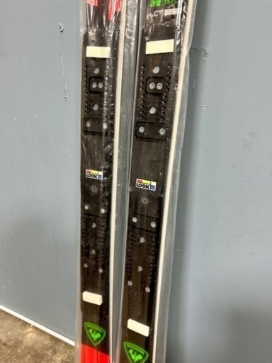 新品 送料込み ROSSIGNOL ロシニョール HERO ATHLETE FIS SL競技用モデル スキー板 157cm