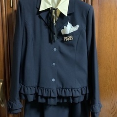 お値下げ　:   小学生卒業式スーツ