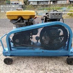 コンプレッサーエンジン式 イワタ製 実働！！ 吸気が早いタイプ！！