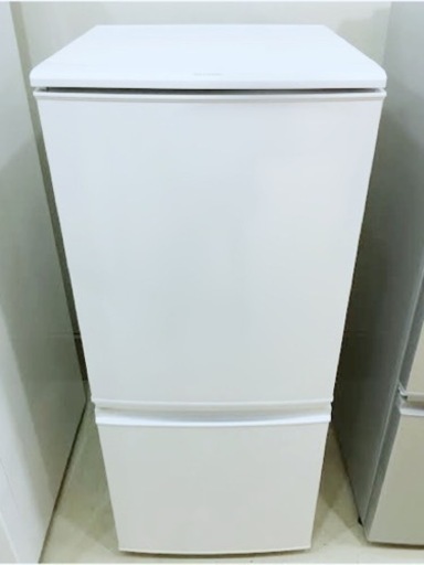 (送料無料) 2018年 極美品 冷蔵庫 137L 霜取り不用 SHARP ①