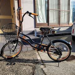 ブラック×オレンジの自転車