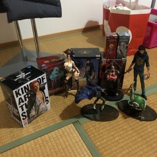 ワンピースフィギュア・ドラクエ勇者セット・サンリオ
