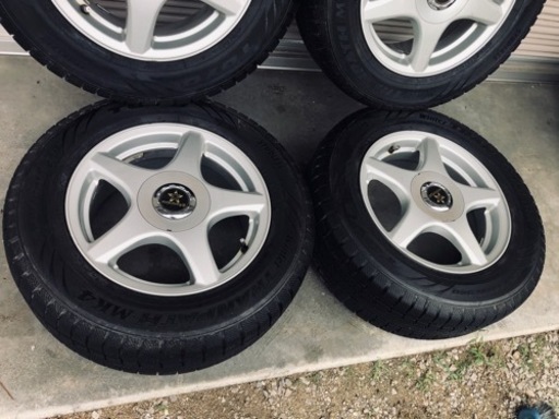 冬タイヤ 205/65R15 プリウスα等用アルミ付スタッドレス 4本組 W001の 