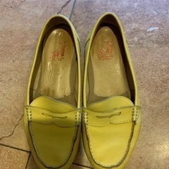 靴　黄色　その2