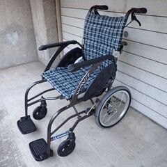 🍎【カワムラサイクル】　介助式 次世代型標準車椅子　WAVITシ...