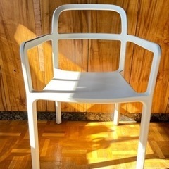 HAY IKEAコラボ　YPPERLIG イッペルリグ チェア　椅子