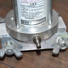 【ヤ取終了11/27】≪zy822≫MAX/マックス エアリフター AL-2500A 天井貼り/石膏ボード/張り天ボード/荷揚げ 内装業/内装工事 41112-08 ヤ取終了11/27】≪zy822≫MAX/マックス エアリフター AL-2500A 天井貼り/