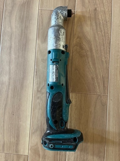 マキタ充電式アングルインパクトドライバー