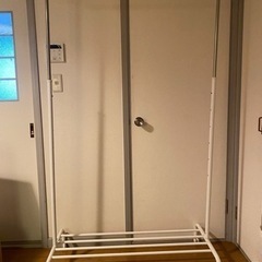 ハンガーラック　IKEA①