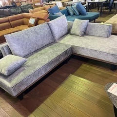大人気カウチソファー入荷しました！ガンガン売っていくスタイルでいきます(^^♪