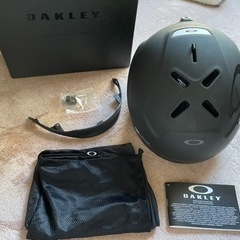 Oakley MOD3ヘルメットLサイズ