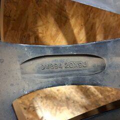 バドックス　LAXARTNY　２０インチ　20×9J 245/35ZR20 タイヤ着用