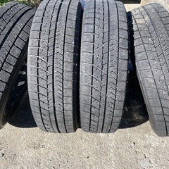軽用VRXスタッドレス　ダイハツアルミセット　ブラポリ