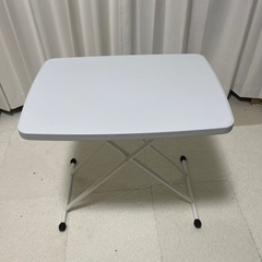 折り畳みテーブル　45×65 2.9kg 天板、プラスチック製