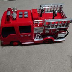 消防車と救急車の玩具