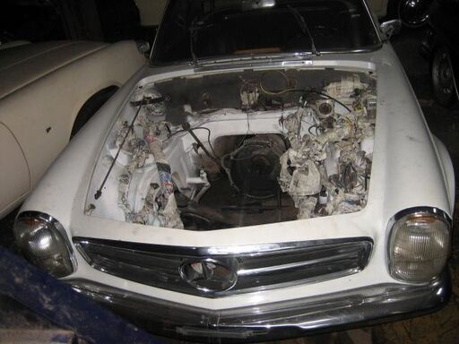 ベンツ113SL外装部品-純正アルミボンネツトー貴重な部品です MB-111.SE