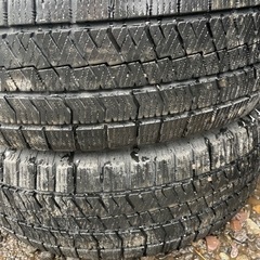 206/60R16  バリ山　　2017年製　