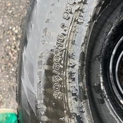 206/60R16  バリ山　　2017年製　