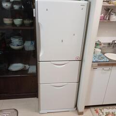 2007年製　3ドア冷蔵冷凍庫