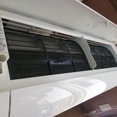 エアコン工事は安心の電気工事士にお任せ♪超高年式