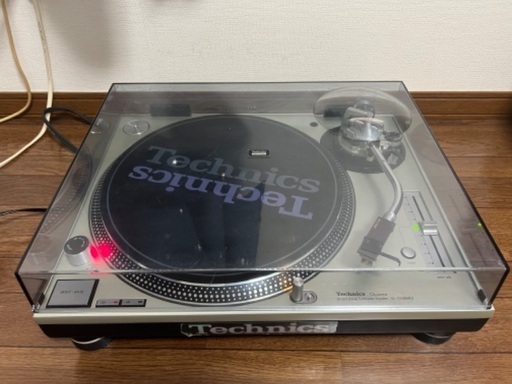 テクニクス SL-1200mk5 ターンテーブル　レコードプレーヤー。