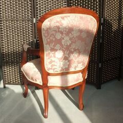 アンティーク調 アームチェア 椅子 ロココ調 ピンク 花柄 木製フレーム ダイニングチェア ドレッサーチェア 猫脚 イス 札幌市東区 新道東店 アンティーク調 アームチェア 椅子 ロココ調 ピンク 花柄 木製フレーム