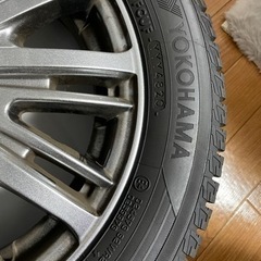 スタッドレスタイヤ　去年購入　走行800km以下