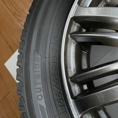 スタッドレスタイヤ　去年購入　走行800km以下