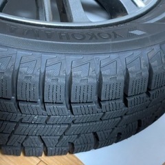 スタッドレスタイヤ　去年購入　走行800km以下