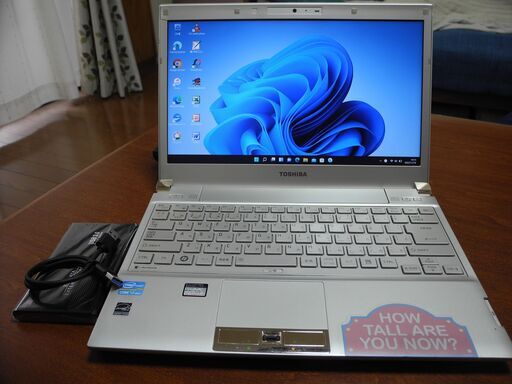 値下げしました。高速i7/CPU　新品mSATA/SSD 搭載で起動15秒/シャットダウン8秒  ソフト多数　320GB　HDD付属（返品可）