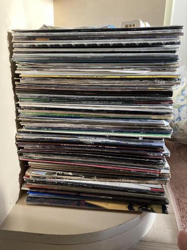 古いアナログレコード80枚まとめてお譲りします