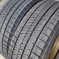 スタッドレスタイヤ（ブリザックVRX2）美品とアルミホイールのセット