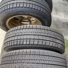 スタッドレスタイヤ（ブリザックVRX2）美品とアルミホイールのセット