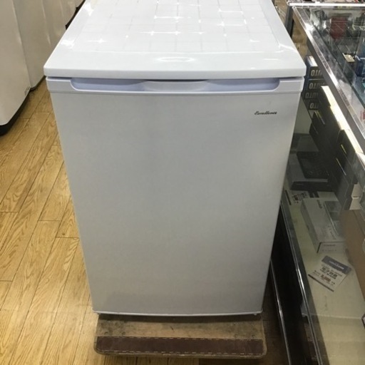 #K-67【ご来店頂ける方限定】三ツ星貿易の冷凍庫です