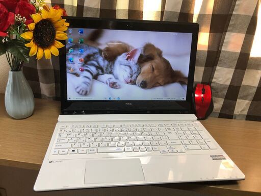 リノベＰＣ★Ａ級美麗品！高速i5第5世代Webカメラ内蔵・Win11・Win10選択可能！Office2021・爆速SSD240GB/メモリ8GB人気のエクストラホワイト/15.6ｲﾝﾁ/無線ＬＡＮ/ＤＶＤ・ＣＤ再生ソフト付　No.2211012