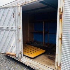 引き取り可能　積み込み可能　輸送可能　物置　コンテナ 倉庫 アルミコンテナ