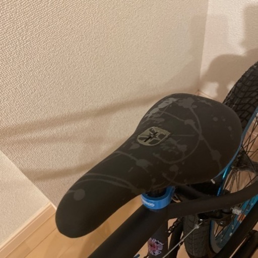 愛知県尾張地区発。割と綺麗なKINKストリート20インチBMX。土日手渡し希望 愛知県尾張地区発。割と綺麗なKINKストリート20インチBMX。土日手渡し