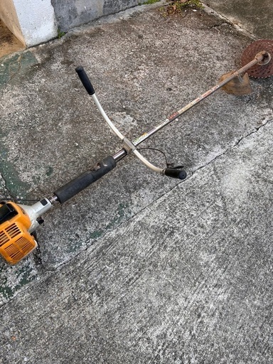 草刈機