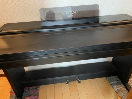 電子ピアノ/ヘッドホンつけました。