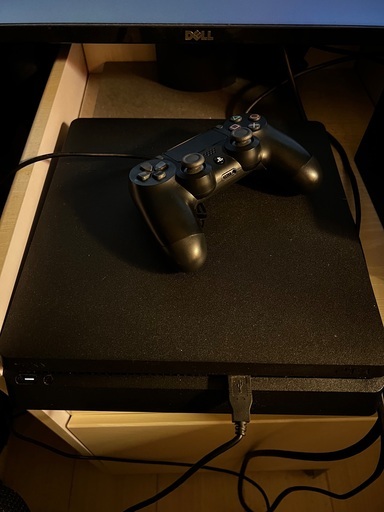 PS4 (500GB) +ソフト４つ