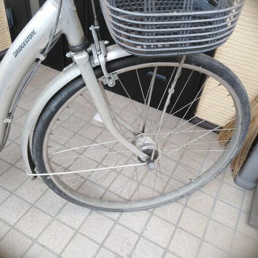 ☆ブリジストン製☆自転車オートライト付き☆引き取り限定で ☆ブリジストン製☆自転車オートライト付き☆引き取り限定で