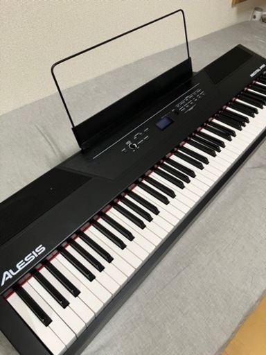 【予定者決定済】ピアノ本体+キーボードペダル+ピアノ用X字架台