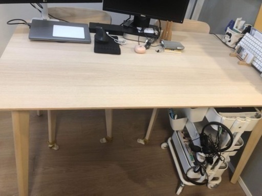 IKEA lisabo テーブル　1台
