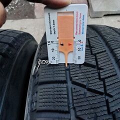 本日お値下げ!スタッドレス:BSブリザックVRX 195/65 r15  