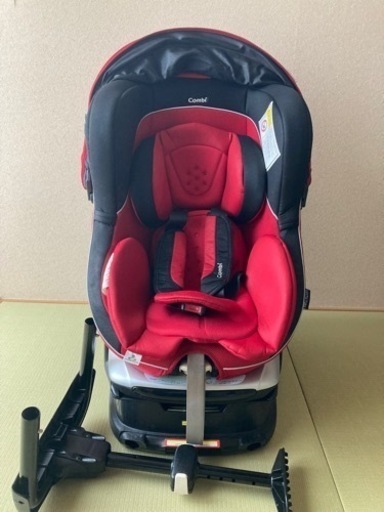 【お取引決まりました！】コンビCombi　チャイルドシート