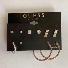 GUESS ゲス ピアス セット 訳あり 未使用 リング  ロゴピアス