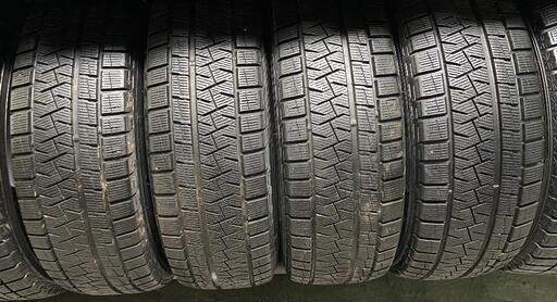 ⛄205/60R16❄️工賃込み！ノア、ヴォクシー、プリウスα 