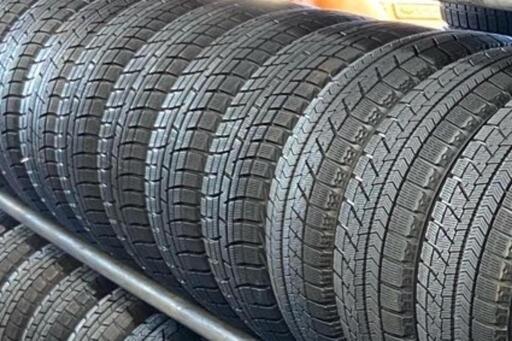 ⛄215/50R17❄️工賃込み！プリウスα、ジェイド、リーフ、アテンザスポーツ、エクシーガ、レヴォーグ等に！国産スタッドレスタイヤ多数入荷しました⛄