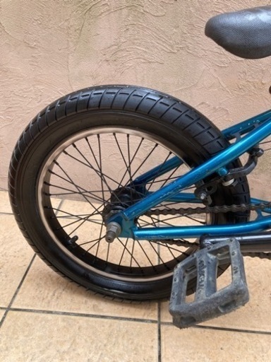 BMX KINK16インチ(子供用)ガレージ保管