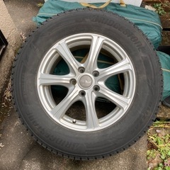 スタッドレス　ブリヂストン　215/70R16 デリカD5